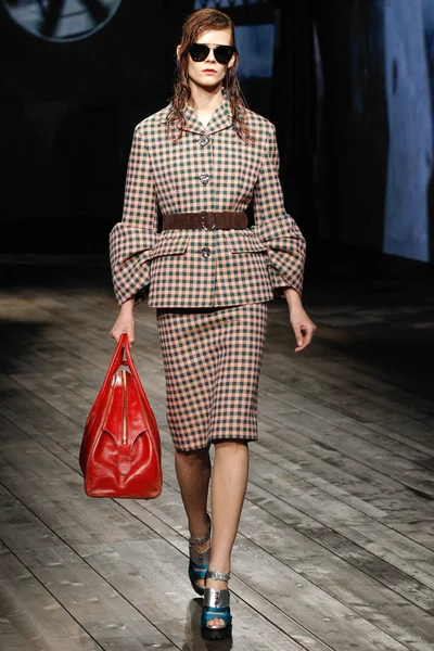 Look 22